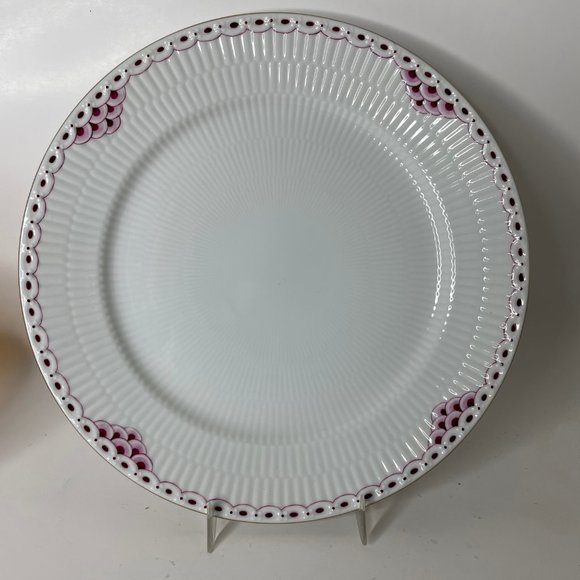 Royal Copenhagen Princess Purple Large Dinner Plate 627 10 3/4" - Picture 1 of 13